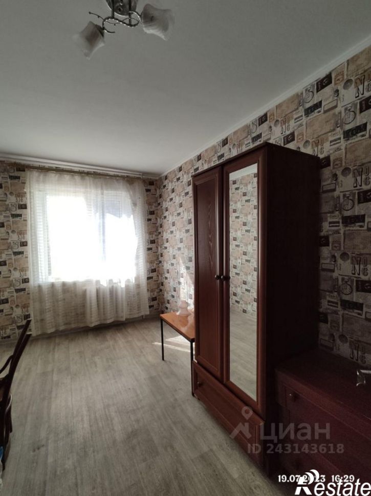 4-комн квартира Керчь, улица Сморжевского, 8