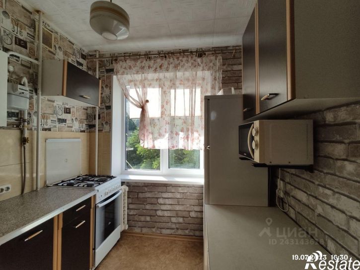 4-комн квартира Керчь, улица Сморжевского, 8