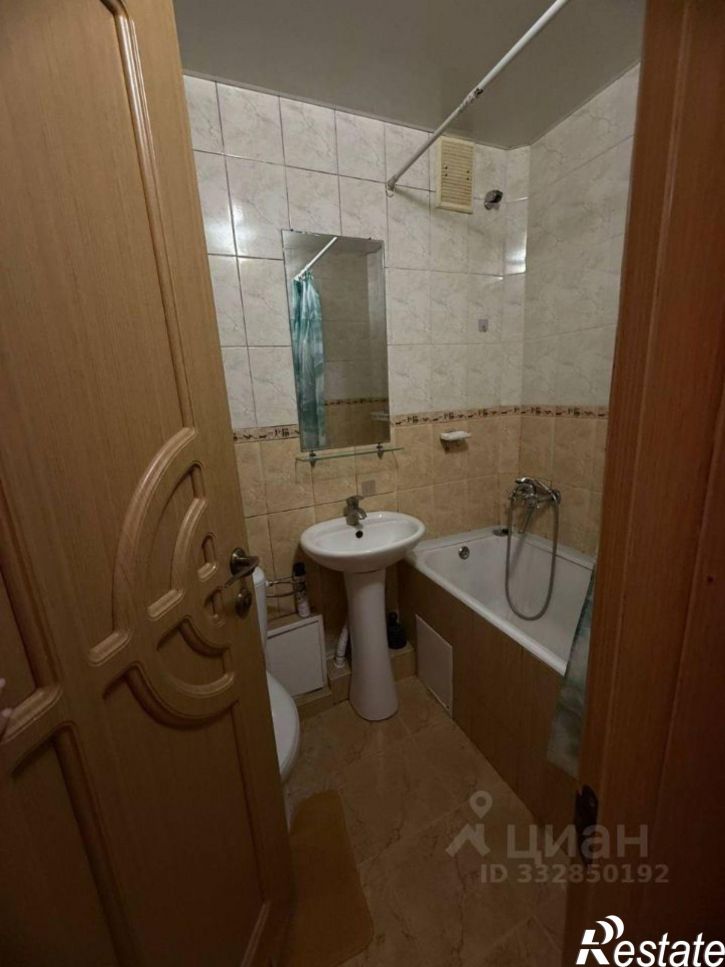 1-комн квартира пр-кт Гагарина, 22,  д. 22