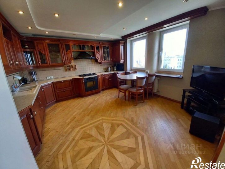 3-комн квартира пр-кт Героев Сталинграда, 53,  д. 53