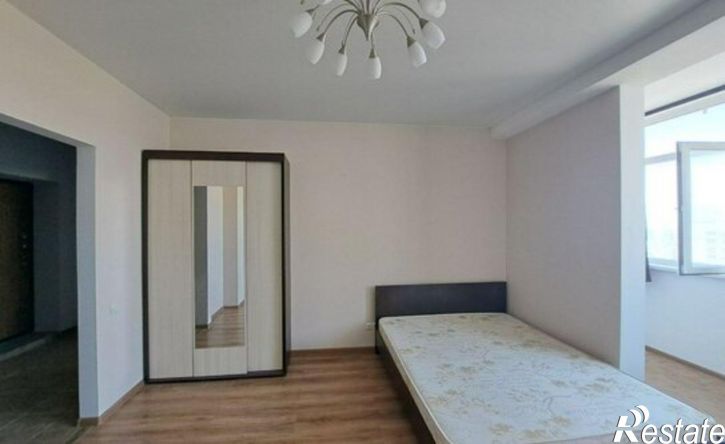 1-комн квартира ул Александра Маринеско, 8а,  д. 8а