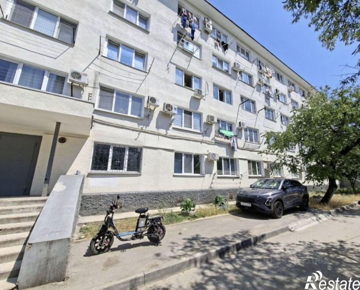 Комната пр-кт Генерала Острякова, 39,  д. 39