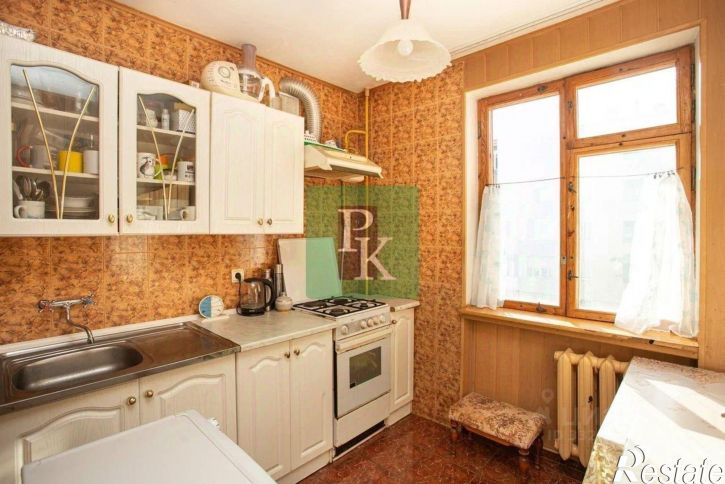 2-комн квартира пр-кт Октябрьской революции, 37,  д. 37