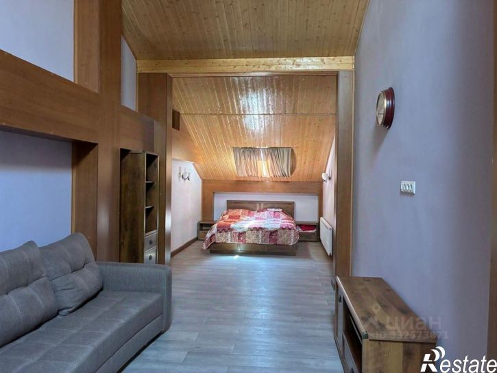 4-комн квартира пр-кт Гагарина, 52/4,  д. 52/4