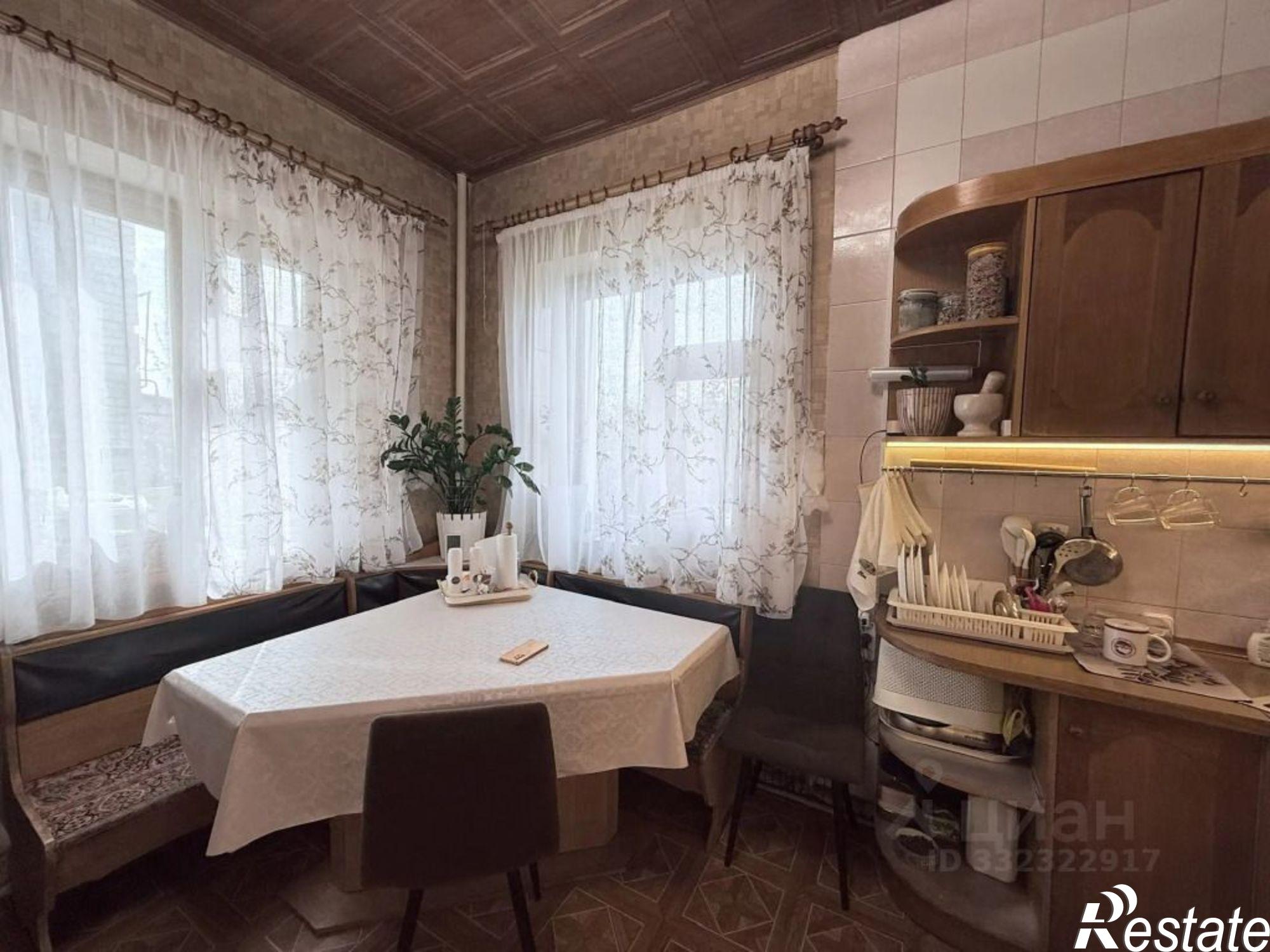 Сдать дачу, дом, коттедж за 90 000 рублей на ул Сочинская, д 33