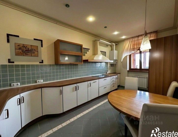 4-комн квартира ул Пионерская, 3,  д. 3