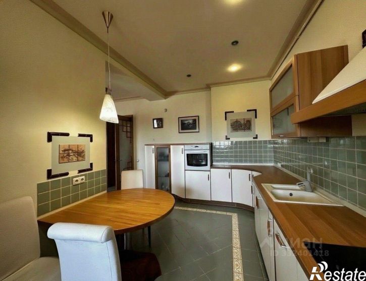 4-комн квартира ул Пионерская, 3,  д. 3