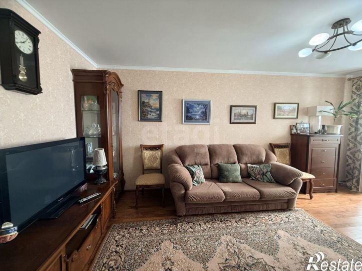 3-комн квартира ул Интернациональная, 32,  д. 32