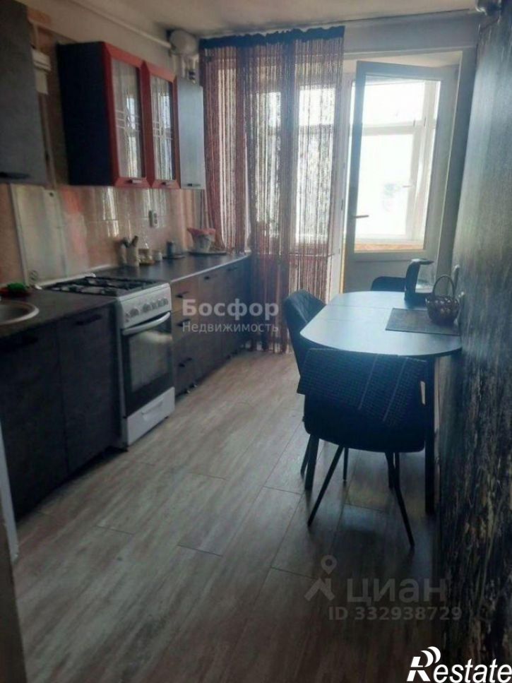 2-комн квартира ул Комарова, 3,  д. 3