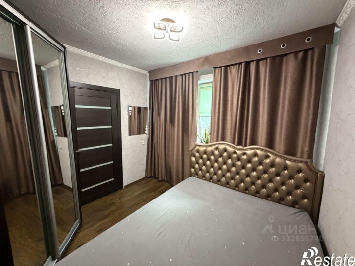 4-комн квартира Керчь, улица Сморжевского, 8
