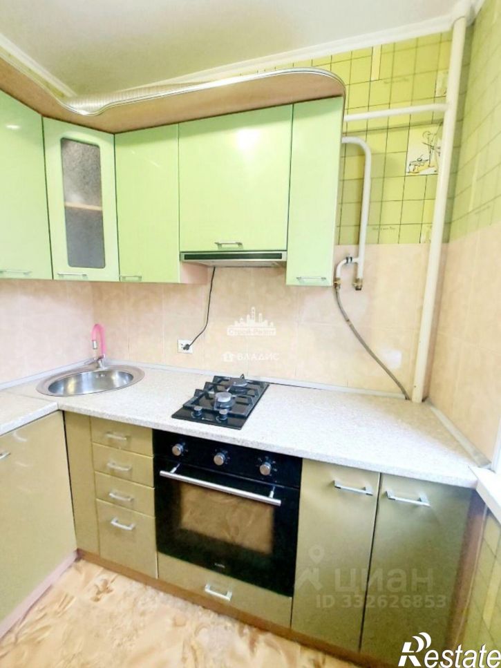 3-комн квартира Керчь, улица Орджоникидзе, 117