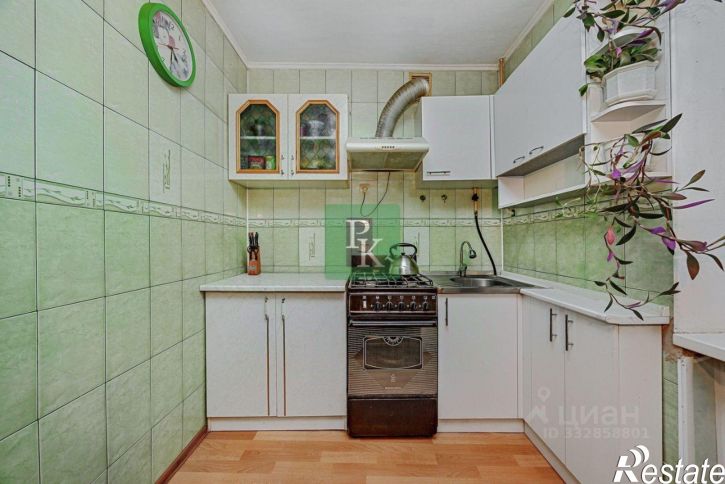 3-комн квартира ул Софьи Перовской, 50,  д. 50