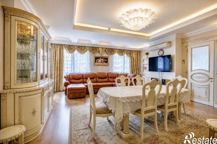 3-комн квартира Ялта