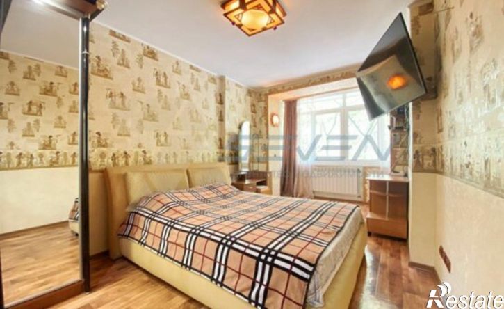 3-комн квартира улица Александра Косарева, 21,  д. 21