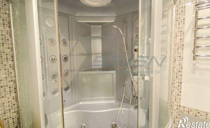 3-комн квартира улица Александра Косарева, 21,  д. 21