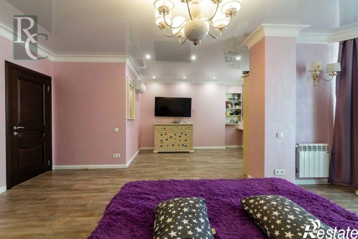 6-комн квартира проспект Октябрьской Революции, 52Б,  д. 52Б