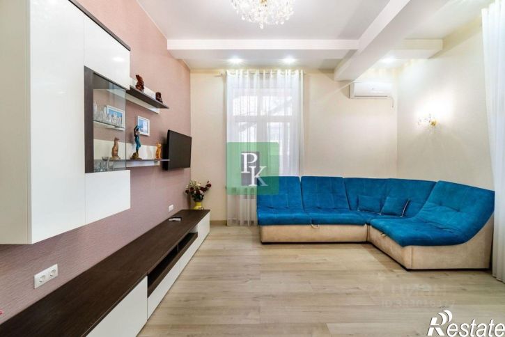 5-комн квартира пр-кт Нахимова, 10,  д. 10