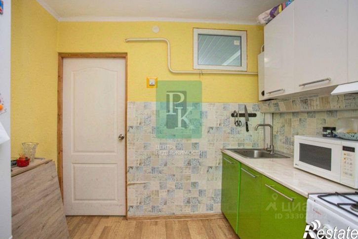 1-комн квартира пл Захарова, 1,  д. 1