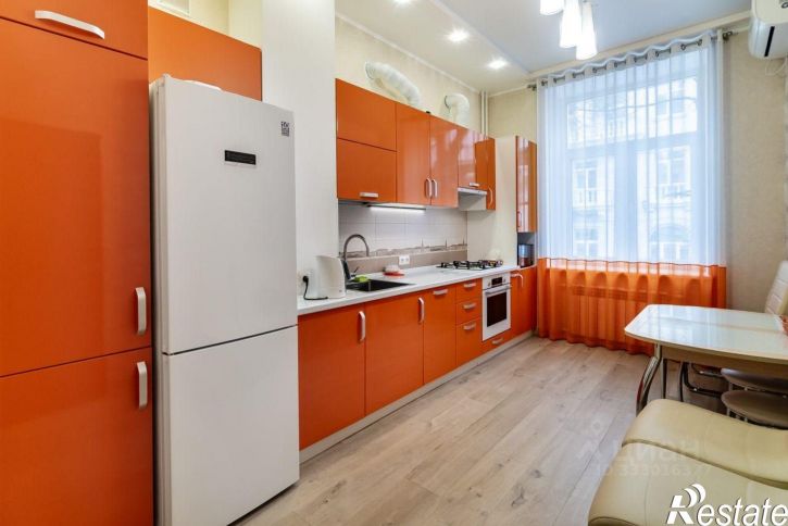 5-комн квартира пр-кт Нахимова, 10,  д. 10