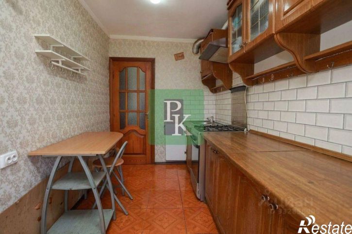 4-комн квартира ул Колобова, 15,  д. 15