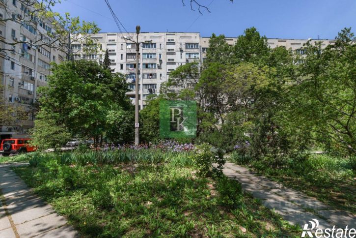 4-комн квартира ул Колобова, 15,  д. 15