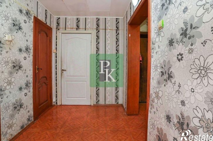 4-комн квартира ул Колобова, 15,  д. 15