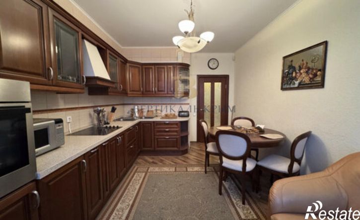 3-комн квартира Судак, улица Ленина, 96