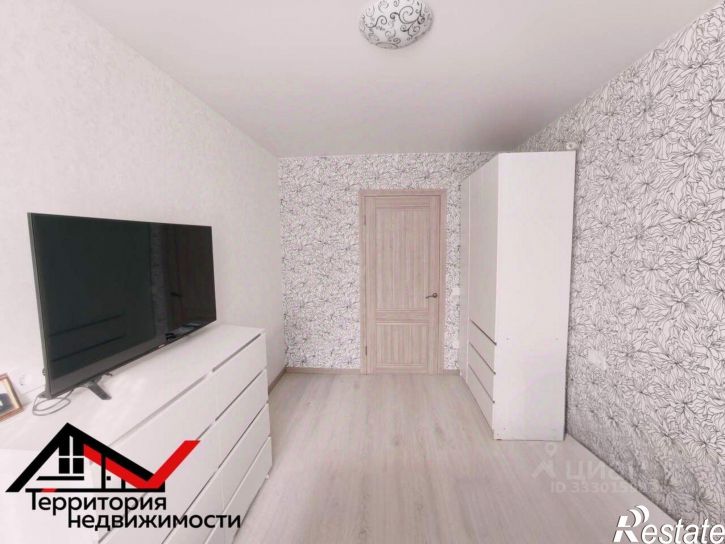3-комн квартира проспект Героев Сталинграда, 37