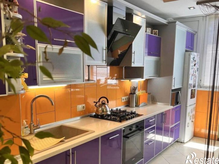 2-комн квартира пр-кт Генерала Острякова, 250а,  д. 250а