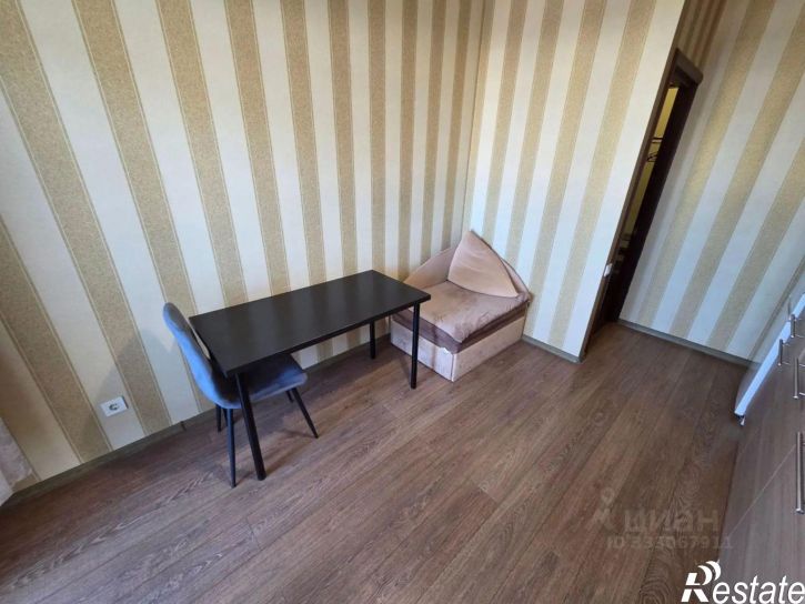 1-комн квартира пр-кт Генерала Острякова, 242 2,  д. 242 2,  к. 2