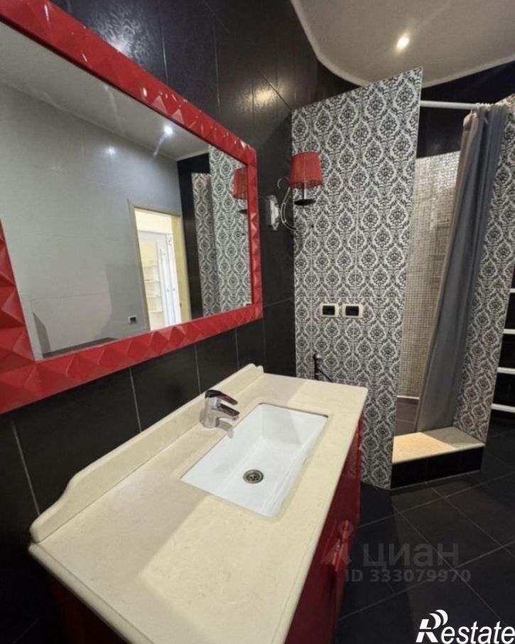 2-комн квартира ул Генерала Петрова, 5,  д. 5