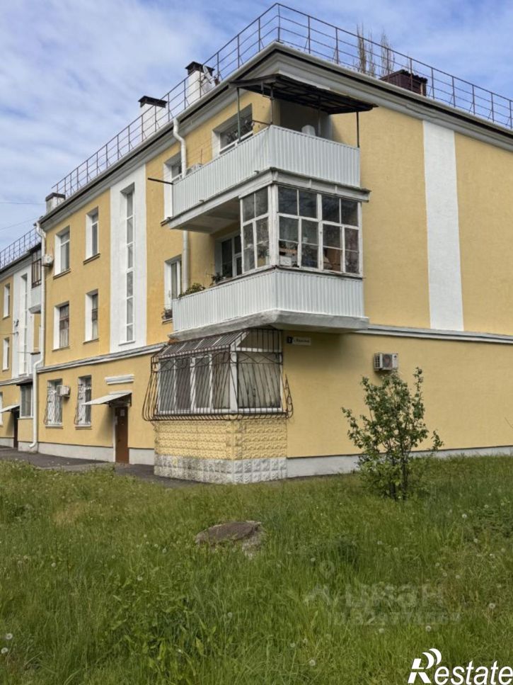 2-комн квартира Керчь, Парковая улица, 2