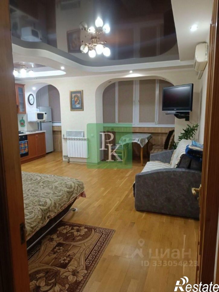 3-комн квартира г Евпатория, улица Перекопская, д 6
