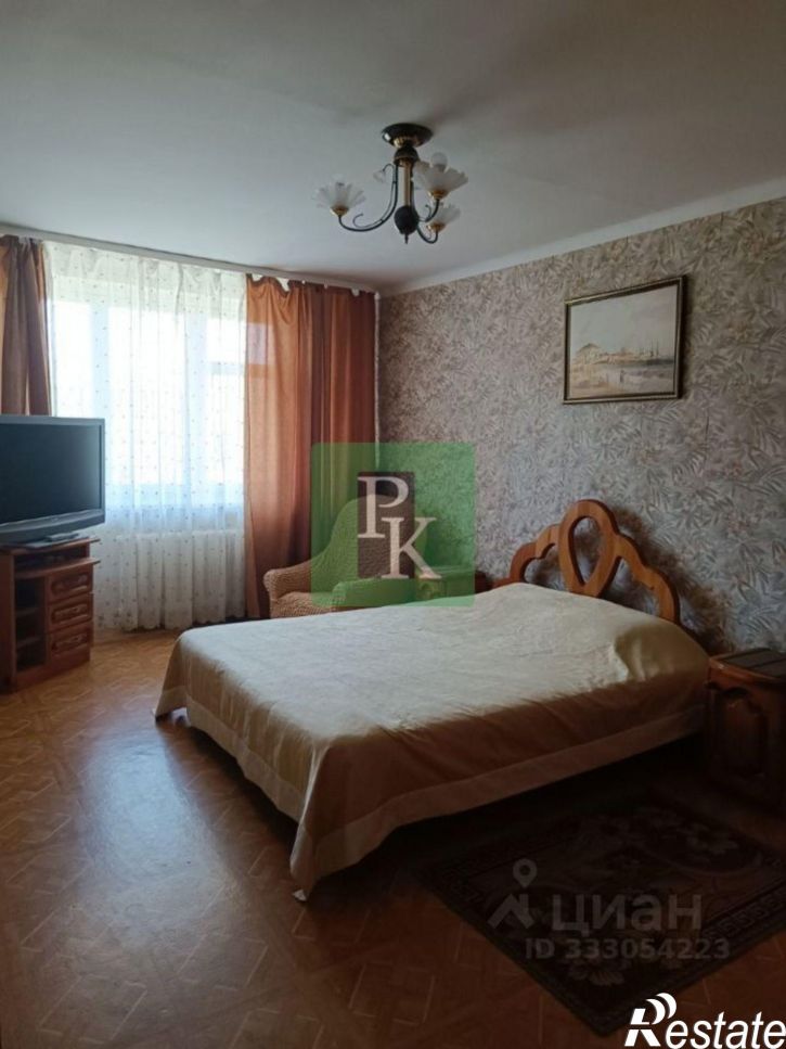 3-комн квартира г Евпатория, улица Перекопская, д 6