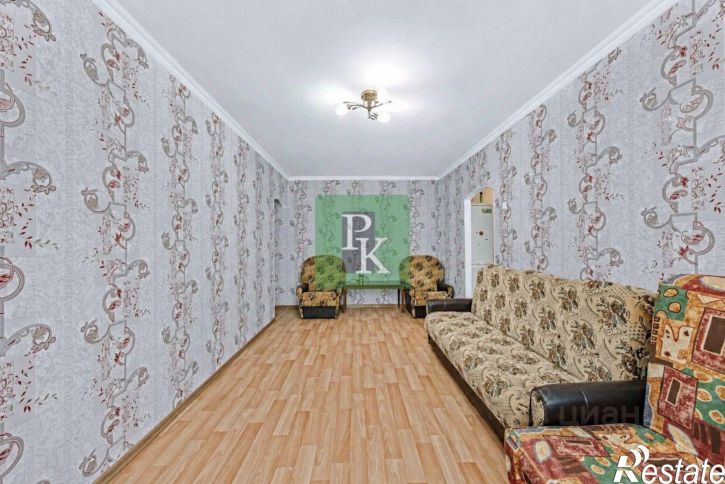 3-комн квартира г Ялта, поселок городского типа Парковое