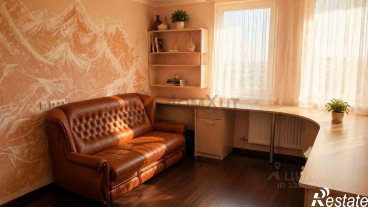 3-комн квартира Колобова ул,дом 18к6