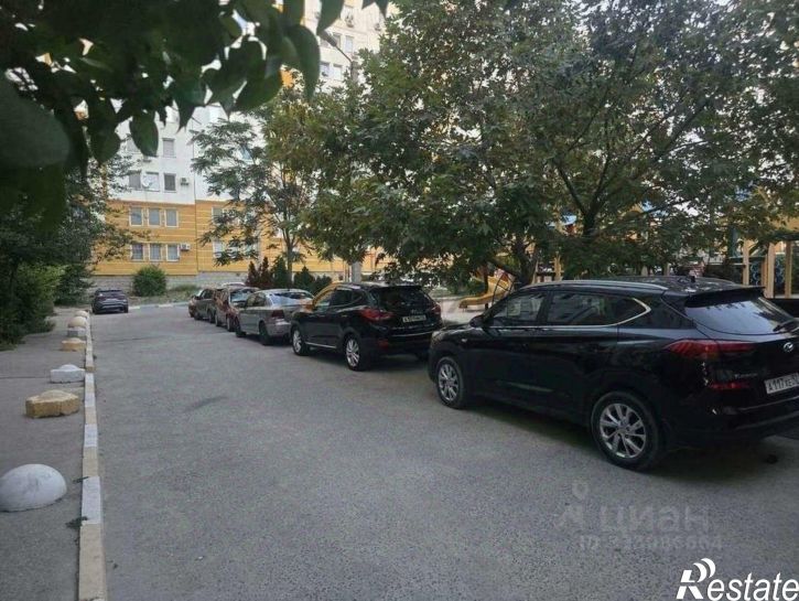 3-комн квартира Колобова ул,дом 18к6