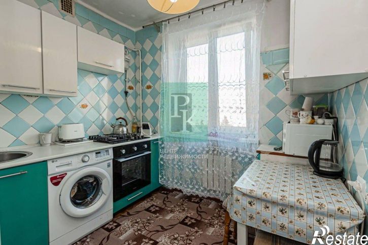 2-комн квартира пр-кт Героев Сталинграда, д. 37