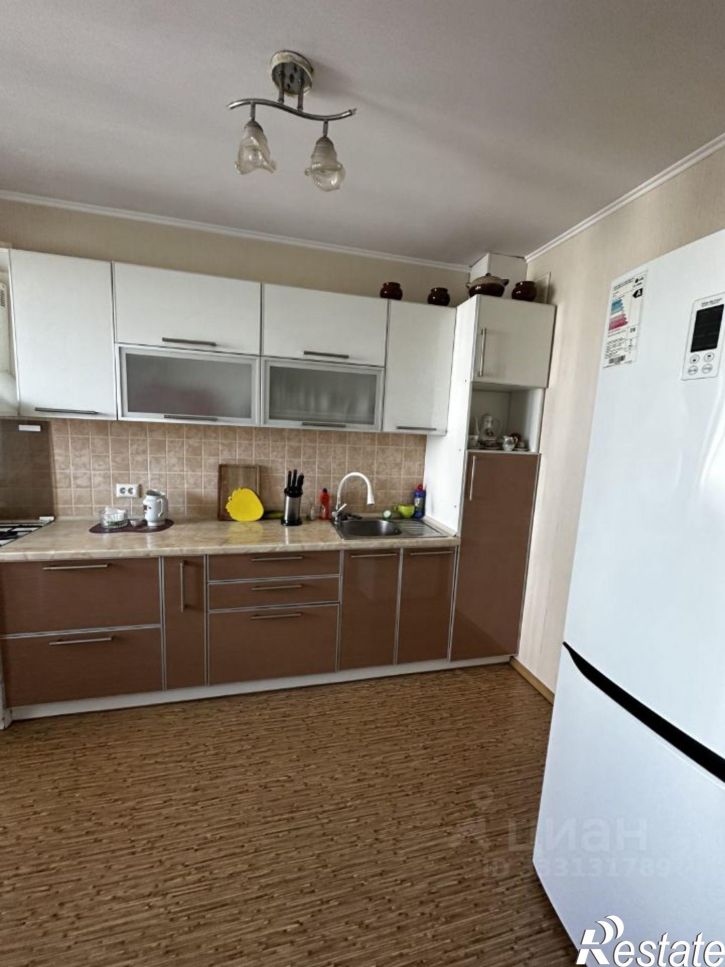 3-комн квартира Керчь, улица Генерала Петрова
