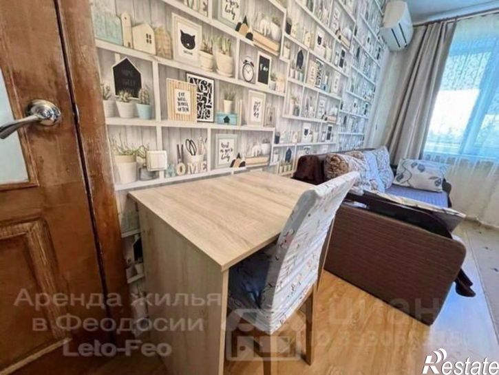 2-комн квартира Феодосия, бульвар Старшинова