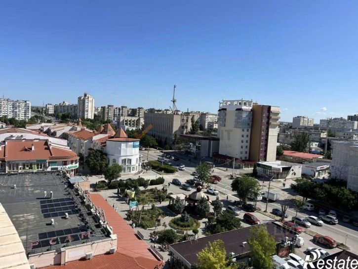 3-комн квартира Интернациональная ул,дом 130к1