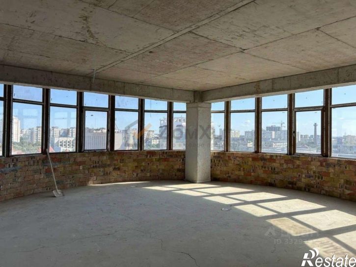 3-комн квартира Интернациональная ул,дом 130к1