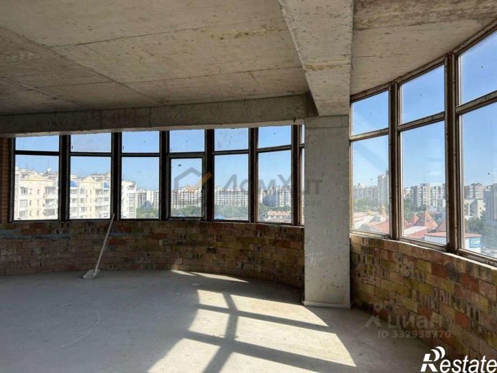 3-комн квартира Интернациональная ул,дом 130к1
