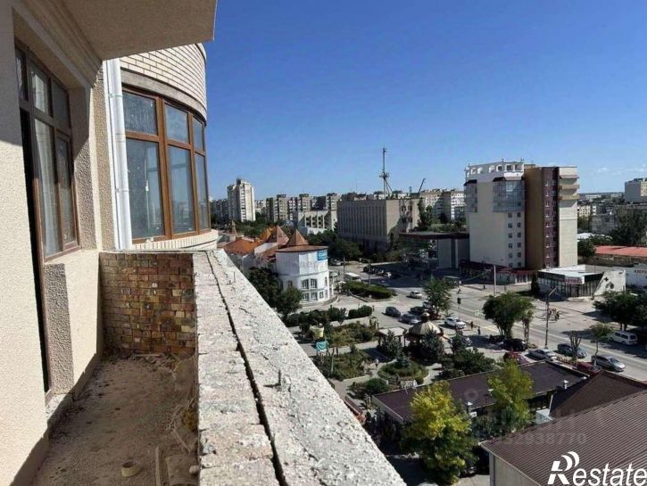 3-комн квартира Интернациональная ул,дом 130к1