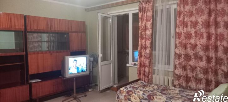 2-комн квартира пр-кт Октябрьской революции, 56,  д. 56
