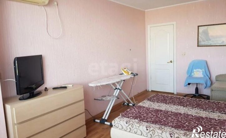 3-комн квартира Евпатория, улица Дмитрия Ульянова, 3