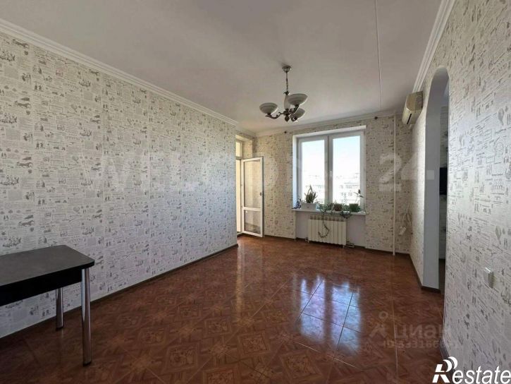 4-комн квартира Евпатория, проспект Победы, 71
