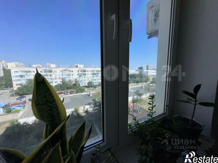 4-комн квартира Евпатория, проспект Победы, 71