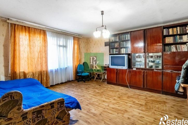 3-комн квартира улица Колобова, д 21