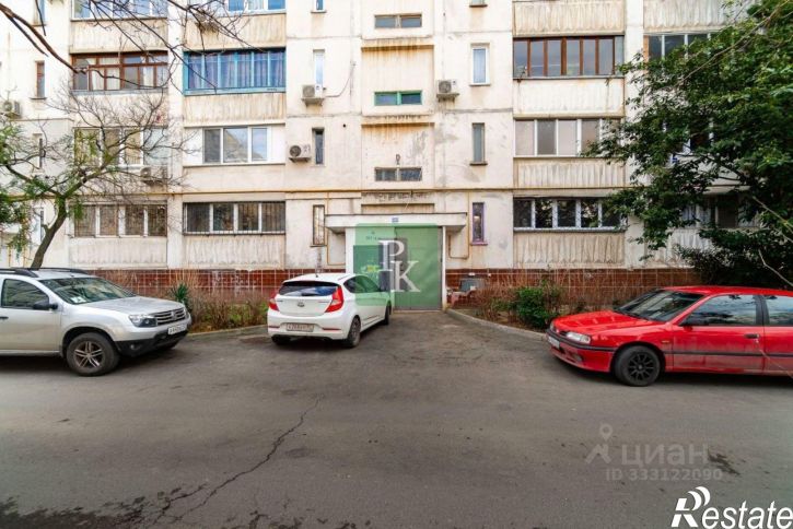 3-комн квартира улица Колобова, д 21